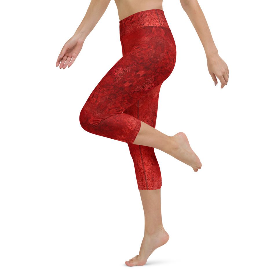 Rêves Rouge High-Rise Capri Leggings