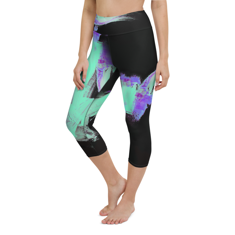 Minuit High-Rise Capri Leggings
